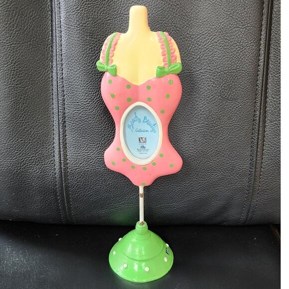 Vintage Beach Beauty mannequin picture frame - Picture 2 of 5